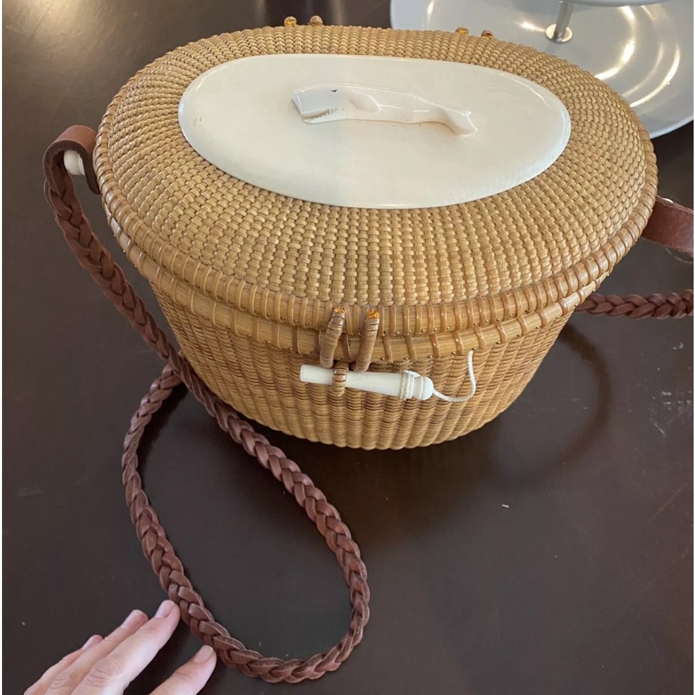 Larry Brewster Nantucket Basket With Whale Design 1994